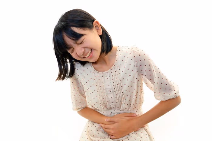 Đau bụng kinh ở con gái tuổi dậy thì